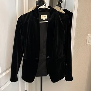 Maison Jules velvet black jacket size 4 - NEVER WORN 🔥 for date night